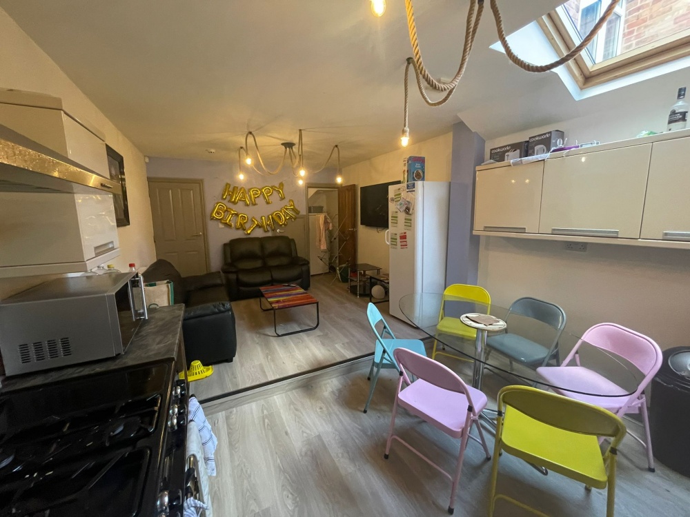 Hubert Road, Birmingham, Selly Oak, B29 6ET